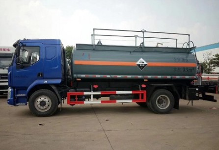 東風(fēng)柳汽單橋DLQ5180GFWLZ5型腐蝕性物品罐式運(yùn)輸車(chē) 東風(fēng)柳汽單橋DLQ5180GFWLZ5型腐蝕性物品罐式運(yùn)輸車(chē)